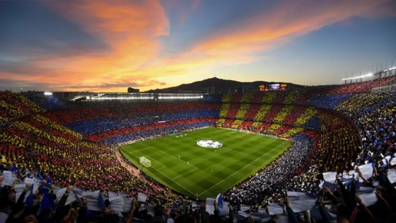 Sân vận động Camp Nou là sân nhà nổi tiếng của FC Barcelona và là một trong những biểu tượng thể thao lớn nhất châu Âu.
