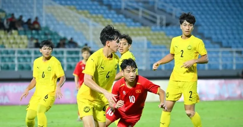 Chiến thuật rõ ràng giúp U17 Malaysia giữ cự ly đội hình và chuyển trạng thái hiệu quả hơn