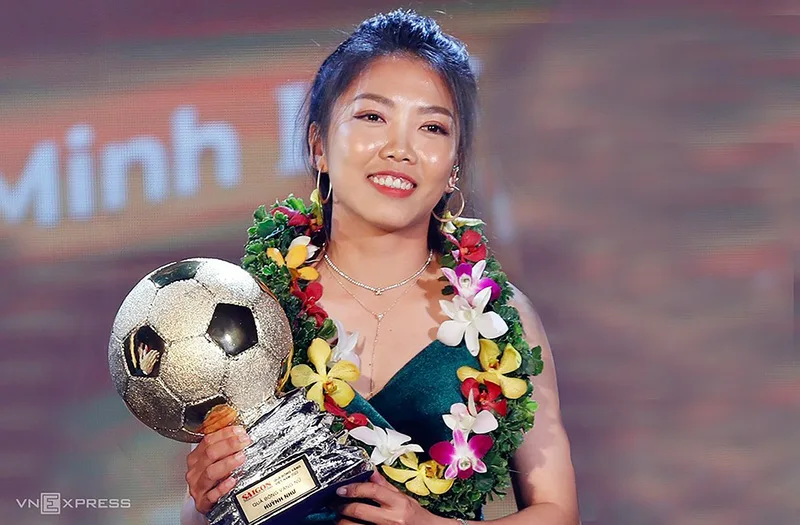 Huỳnh Như là chủ nhân Quả Bóng Vàng nữ Việt Nam 2022, tiếp tục khẳng định vị thế biểu tượng của bóng đá nữ nước nhà.