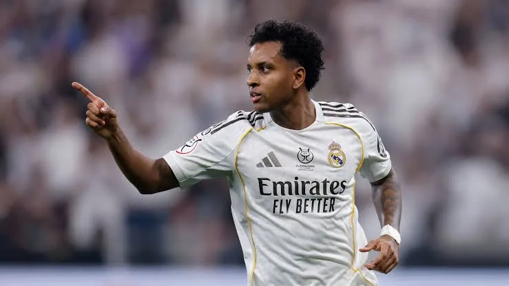 tiền đạo huyền thoại Real Madrid