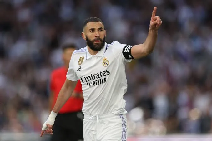 tiền đạo huyền thoại Real Madrid